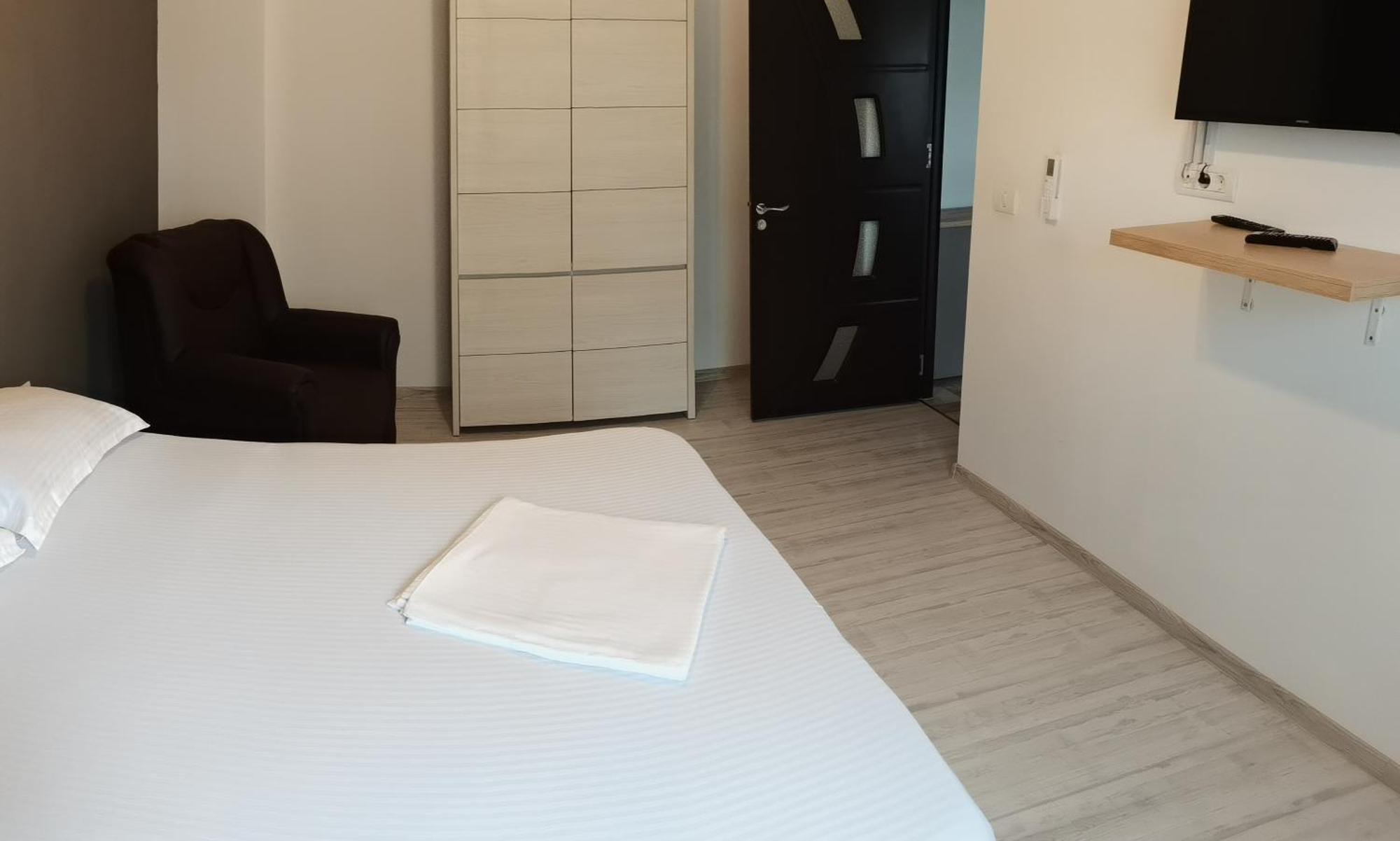 Carla'S Place Ap1 Oradea Exterior foto